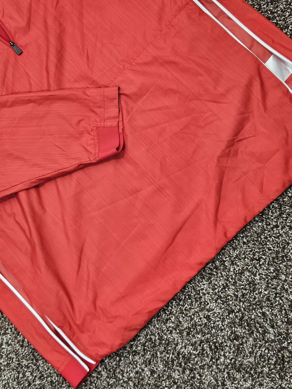 Nike lightweight red
